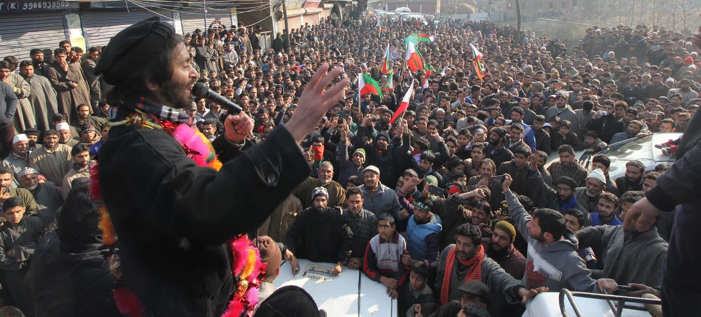 Malik addresses a mammoth gathering at Soibugh Budgam